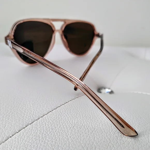 ~~BLENDERS🩷Skyway Sunglasses~~ - Picture 4 of 15